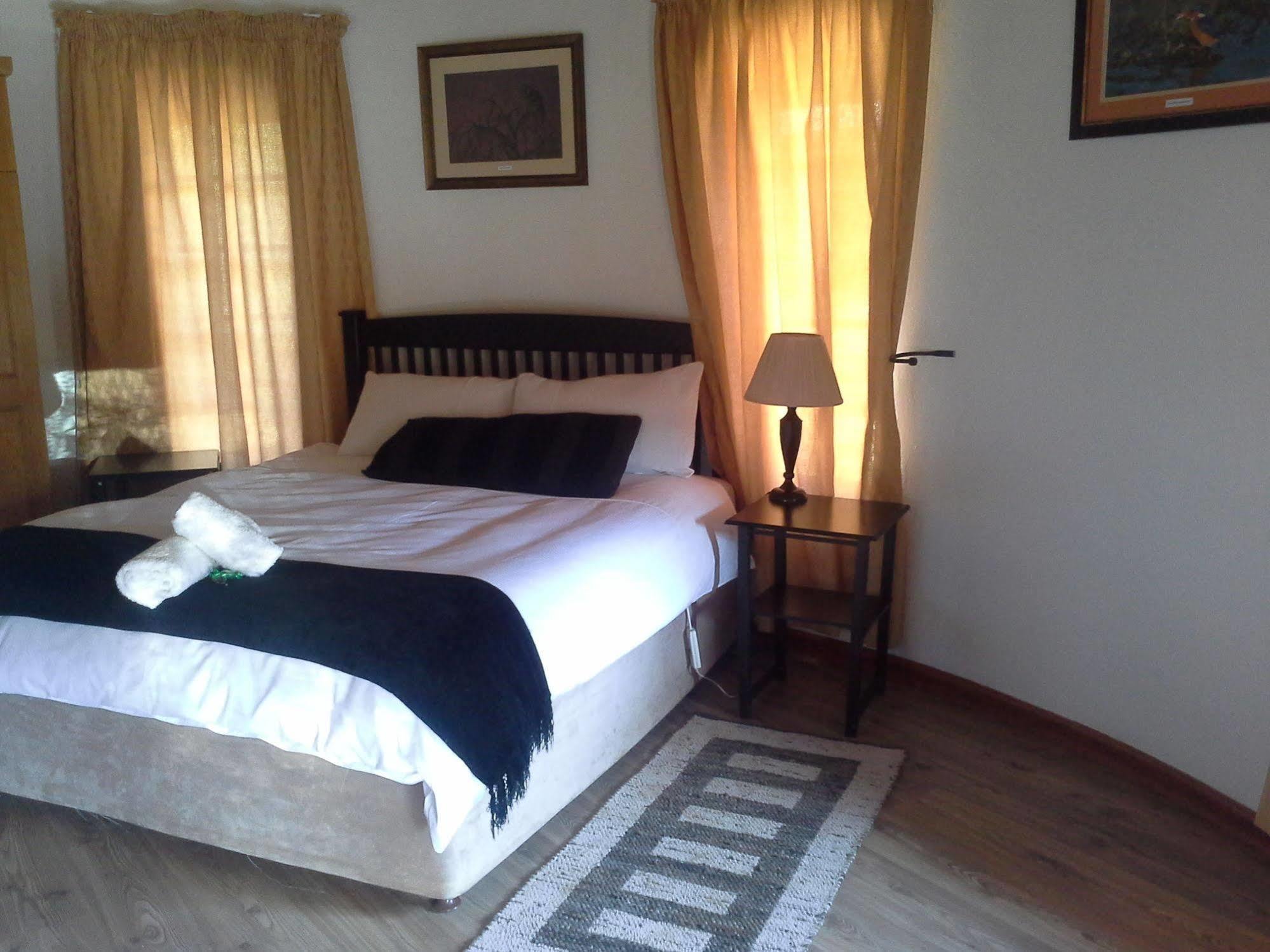 Bird Haven Guesthouse Hlotse Ngoại thất bức ảnh